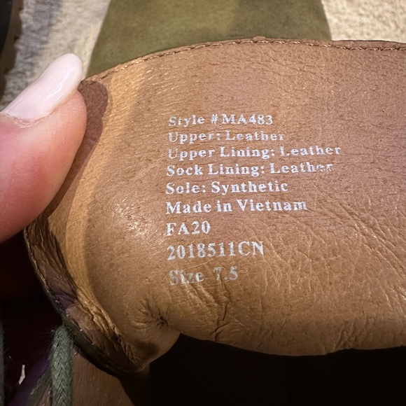 NWOT The Wren Boot in Suede (No Box) Size 7.5 - Picture 11 of 11